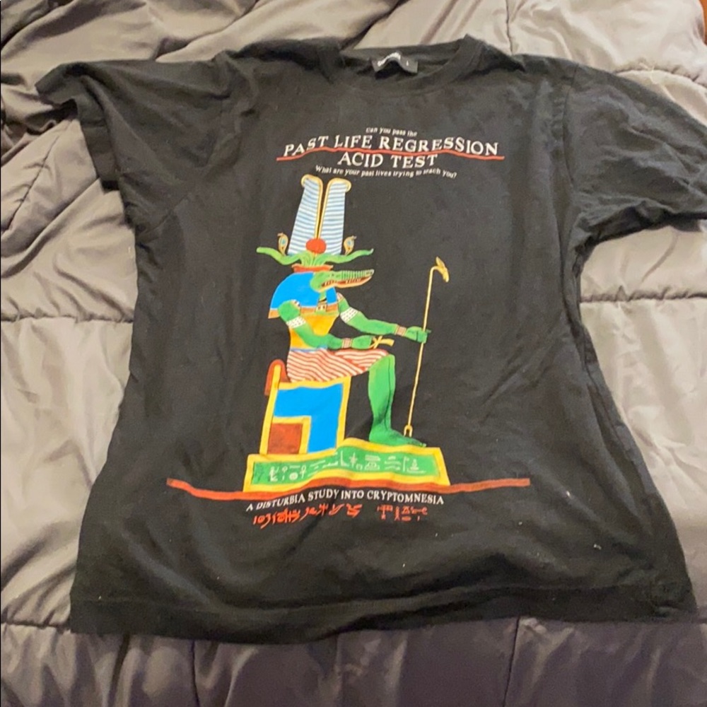 *Large Graphic T*